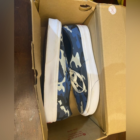 Authentic Vans - Picture 8 of 10